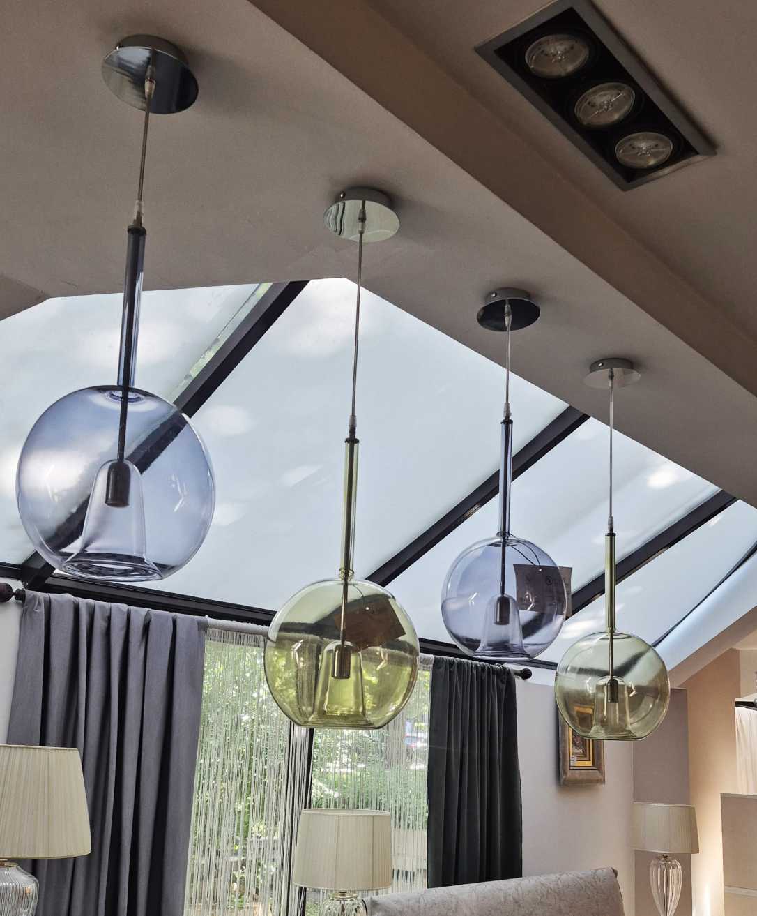 Фото 2 - Люстра 